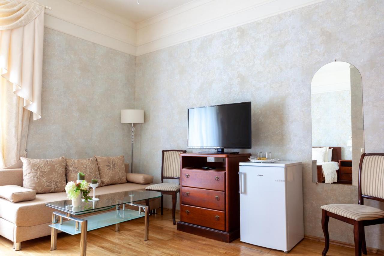 Hotel Sventes Muiža Extérieur photo