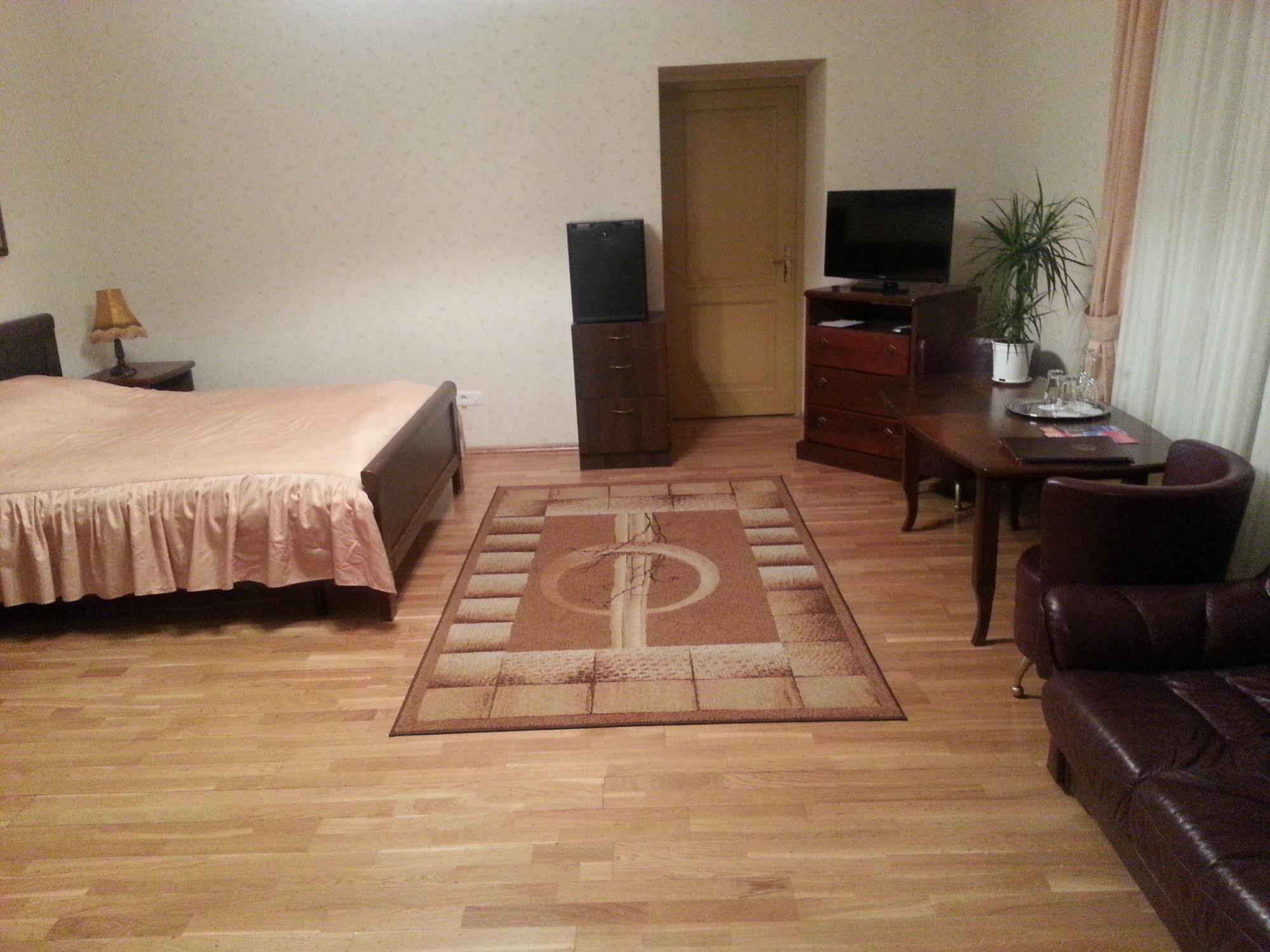 Hotel Sventes Muiža Extérieur photo